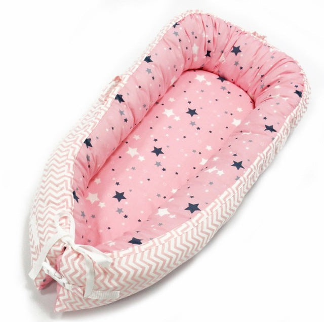 Portable Baby Crib / Travel Bed