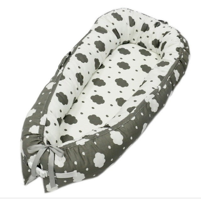 Portable Baby Crib / Travel Bed