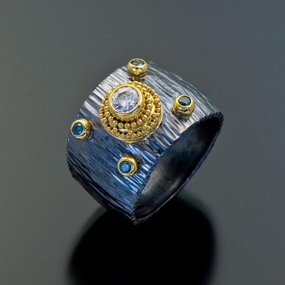 Zaffiro Wide Diamond Ring Zaffiro Wide Diamond Ring