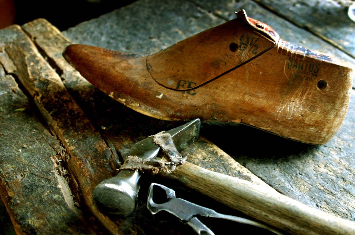 articles/straight-last-wooden-model.jpg