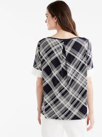 3/4-Sleeve Pleated Back Top Color Ink Ivory Combo