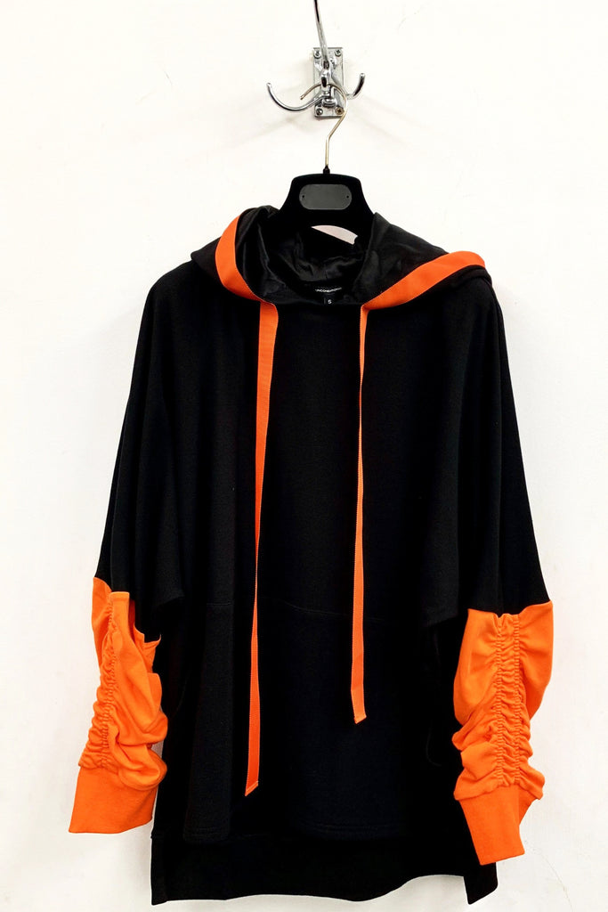 UNCONDITIONAL AW18 Black and Orange ruched sleeve tail hoodie