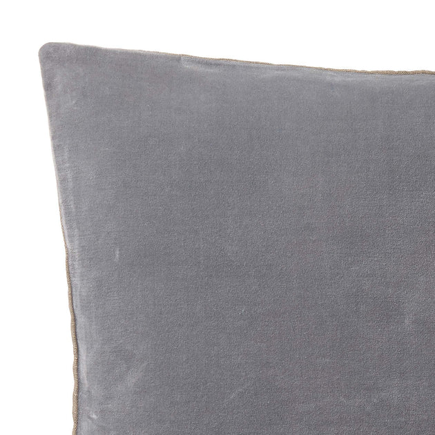 Grey & Natural Amreli Kissen | Home & Living inspiration | URBANARA