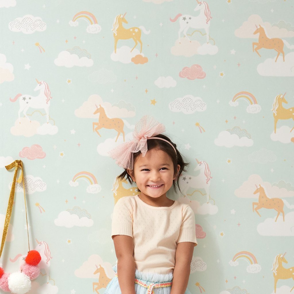 Majvillan Wallpaper | Rainbow Treasures Bubblegum Turquoise