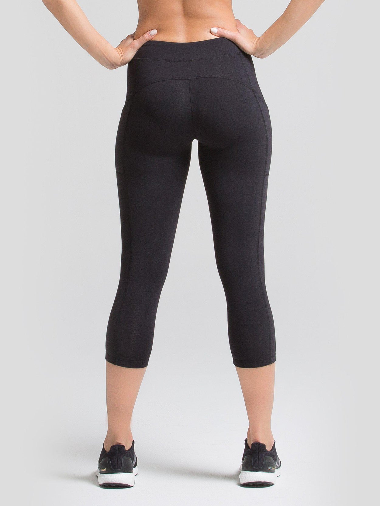 Womens Activewear Workout Clothes and Yoga Apparel