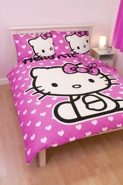 Hello Kitty 'Hearts' Single Duvet Cover and Pillowcase