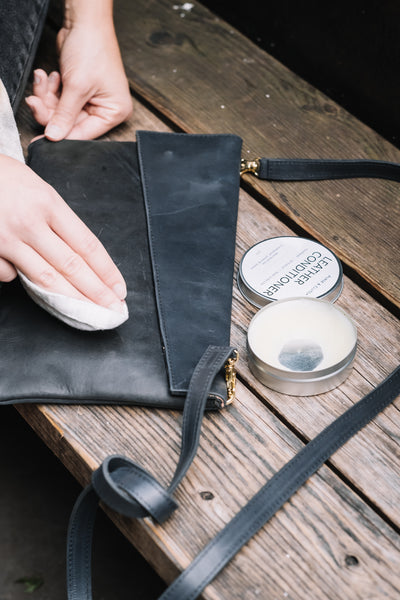 How to Clean Leather Handbags