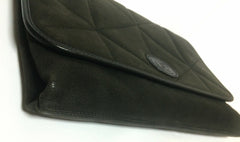 Vintage Gucci gray suede leather document clutch purse in geometric stitch design and embossed GG mark. A rare masterpiece for unisex use.