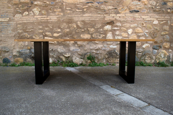 Alzado mesa de comedor gredos de diseño industrial con madera maciza de roble.