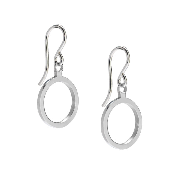 Daisy Days Silver Swing Earrings. Simple, Elemental, Universal.