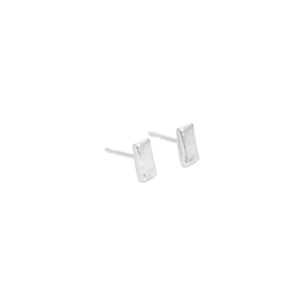 Bar stud earrings, silver