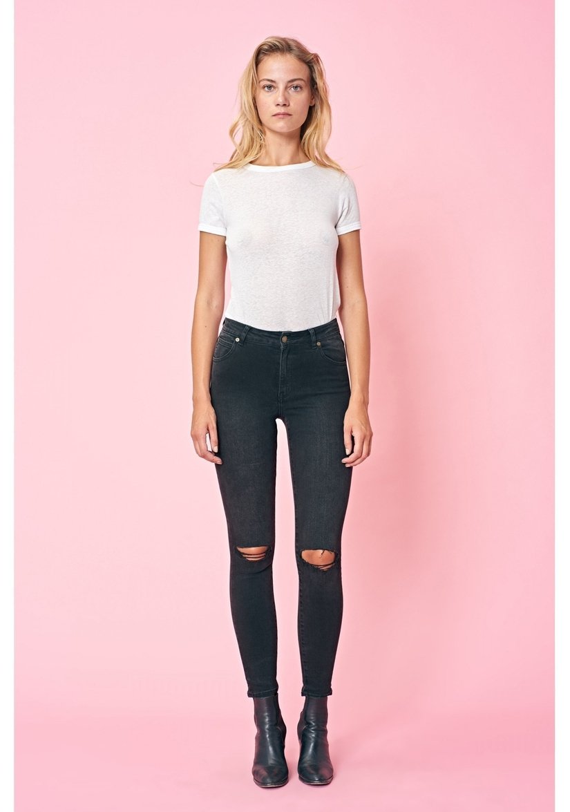 Westcoast Ankle-Skinny Jeans-Rollas-Regina-Saskatchewan-Jeans-Coda & Cade