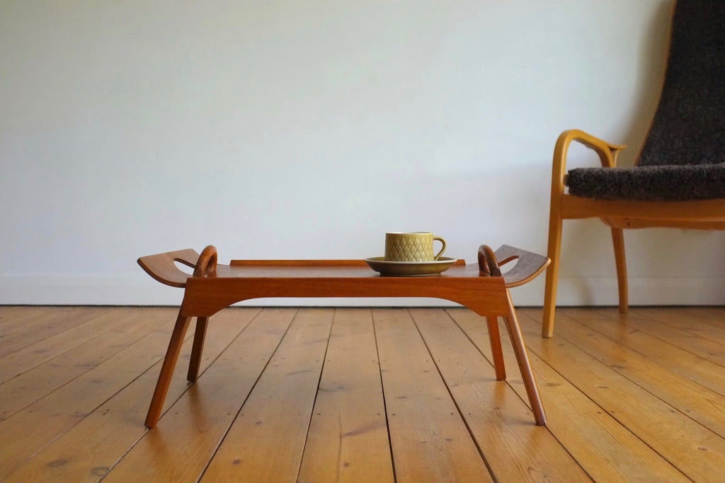 Centurion tray table