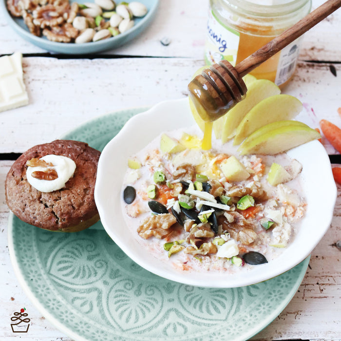 Rezept für Bircher Müsli | Sweet Kitçen | Starte gesund und gestärkt in den Tag mit unserer Variation vom klassischen Bircher Müsli. Schnell zubereitet in drei einfachen Schritten. Geniesse ohne schlechtes Gewissen. #eatingwithoutcheating