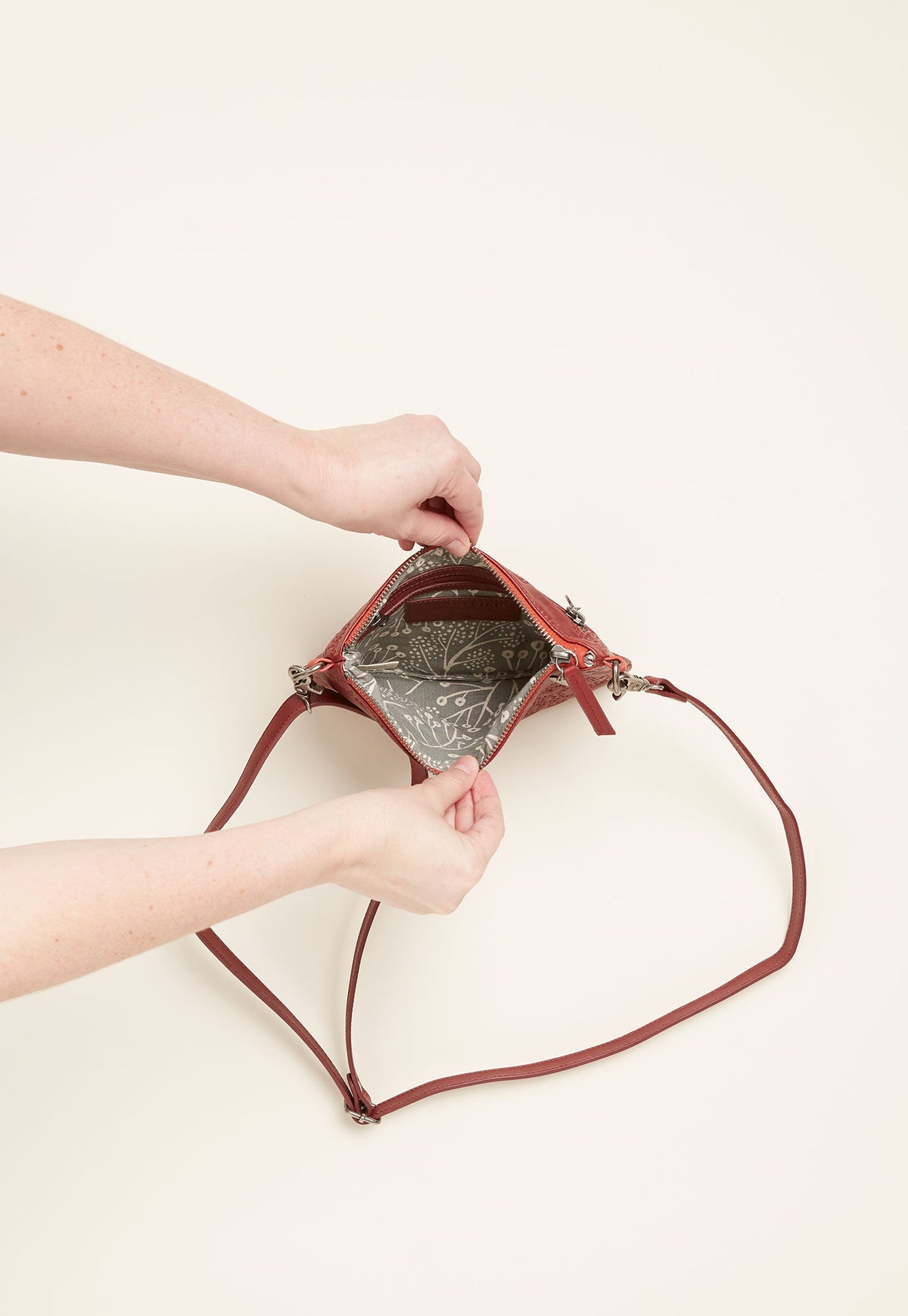 Small Cumulus Bag - Dark Berry