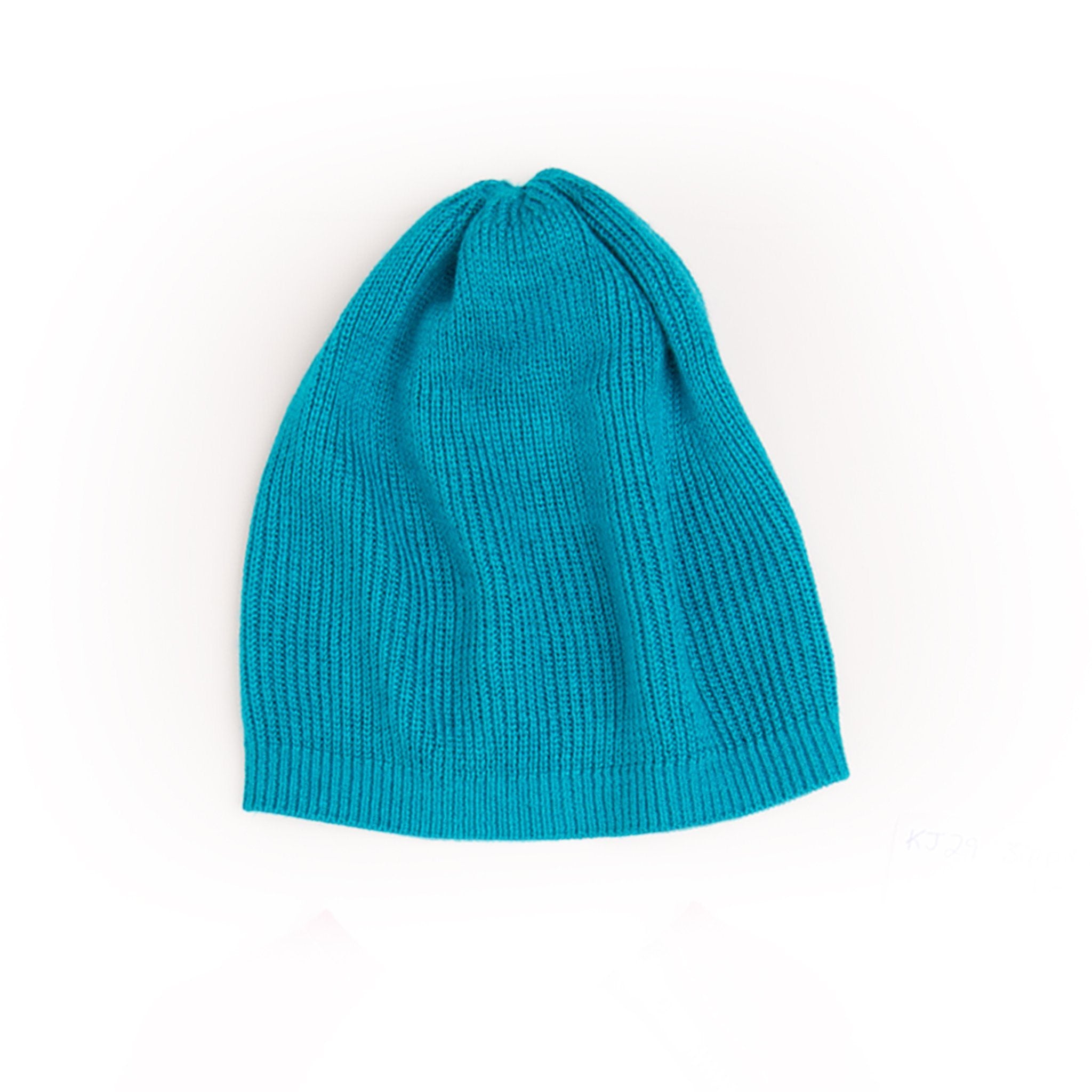 Zippity Do teal slouchy hat fits all 18 inch dolls.