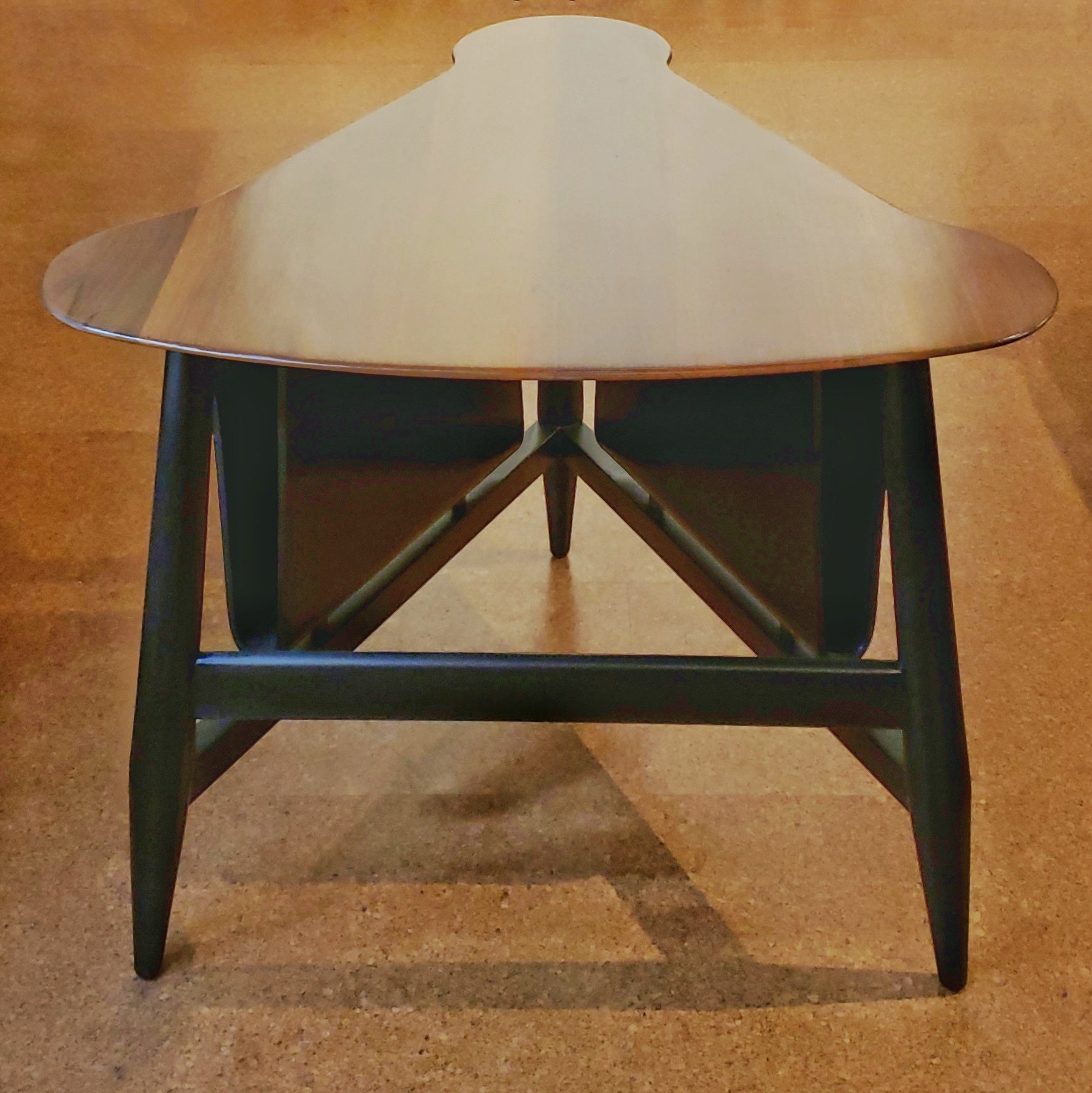 EDWARD WORMLEY MAGAZINE TABLE (5313) FOR DUNBAR