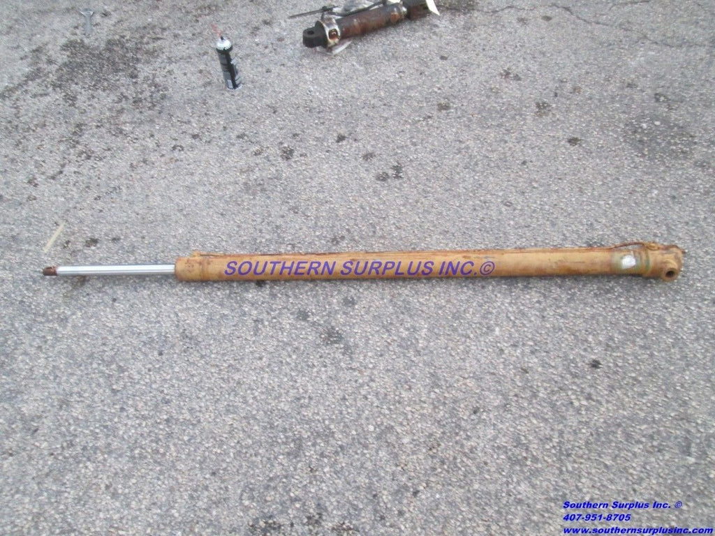 Atlas Altec 6908R Hydraulic Lift Cylinder 66" L Digger Boom Lift Bucket Truck - Business Equipment World