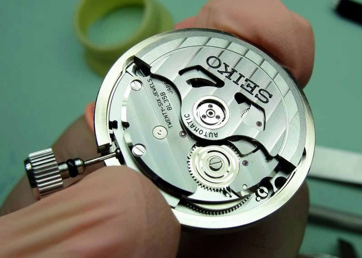 Seiko caliber 8L35 - made to stand the tests of time | WatchinTyme