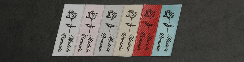 Etichete colorate satin 15 mm, imprimate cu negru