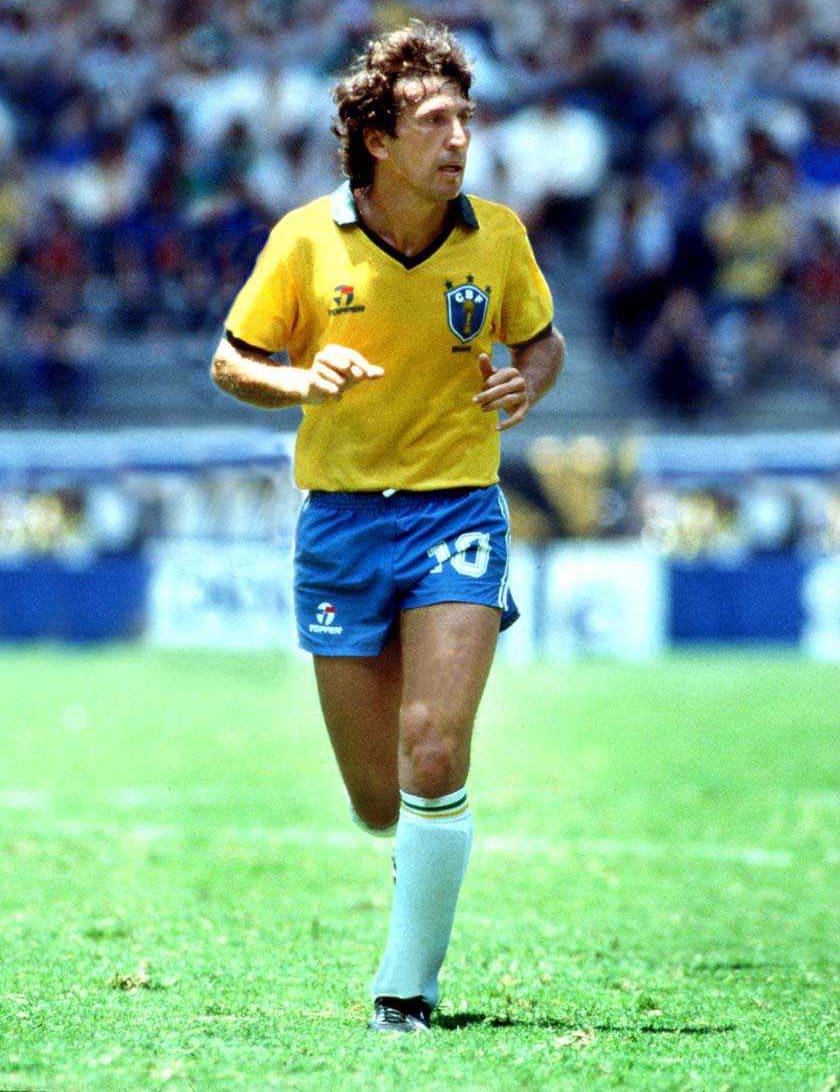 Découvrez les maillots des joueurs de football portant le numéro 10 les plus célèbre