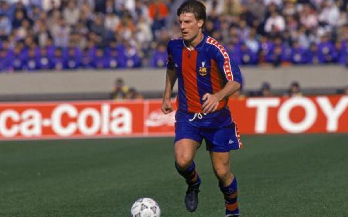 Découvrez les maillots des joueurs de football portant le numéro 10 les plus célèbre