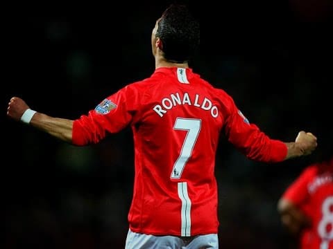Fan de Manchester United Lhistoire du maillot de Cristiano Ronaldo vous passionnera !