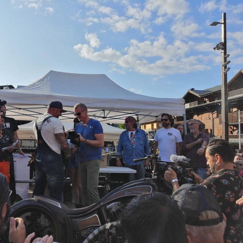 remise-de-prix-harley-davidson-days-morzine-by-2-saints