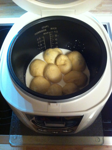 Dampfnudeln Hefeklöße im Multikocher Reiskocher KRC-140 KeMar Kitchenware