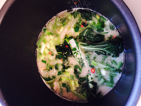 Tom Kha Gung Thai Suppe im KIC-180 Multikocher KeMar Kitchenware
