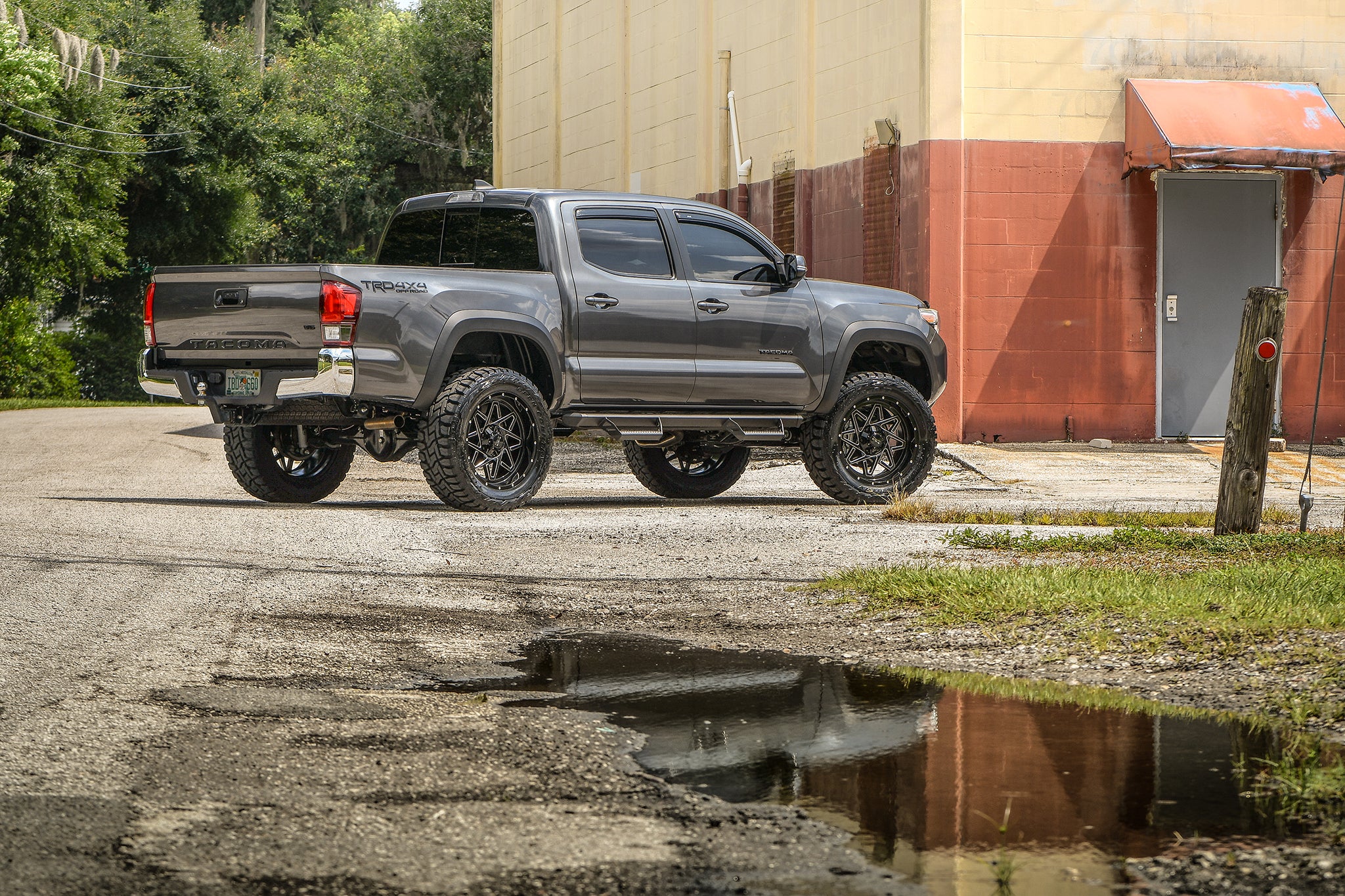 Gallery | Toyota Tacoma on HD OFF-ROAD Gridlock