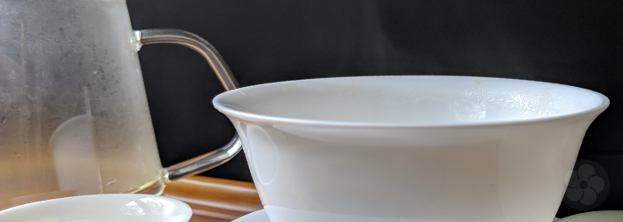 Rinsing the teaware before adding tea leaves helps to maintain water temperature during brewing