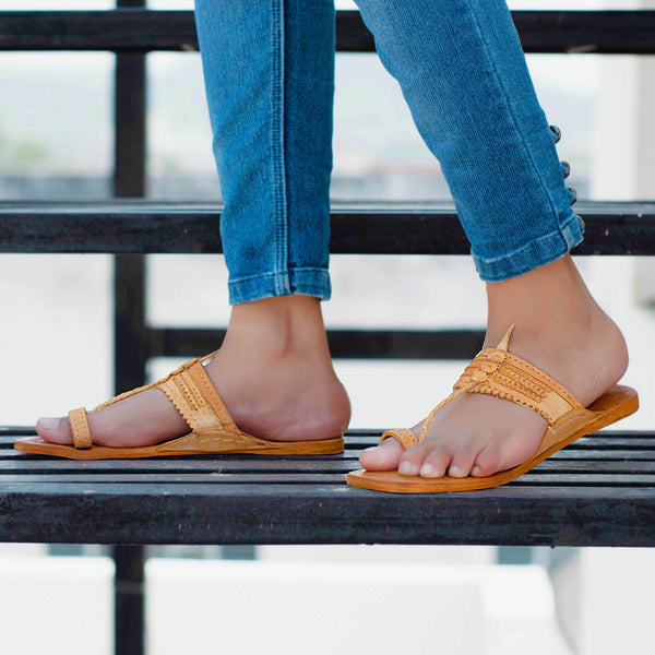 KOLHAPURI FEET