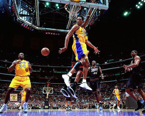 Kobe Bryant with Shaquille O'Neal 2001 NBA Finals Premium Poster Print