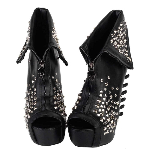 black peg heel boots