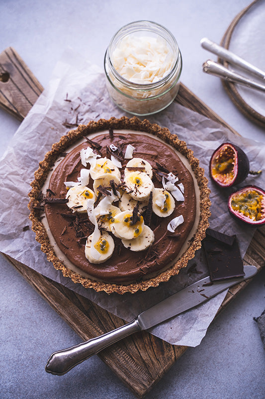 vegan caramel banana chocolate tart recipe