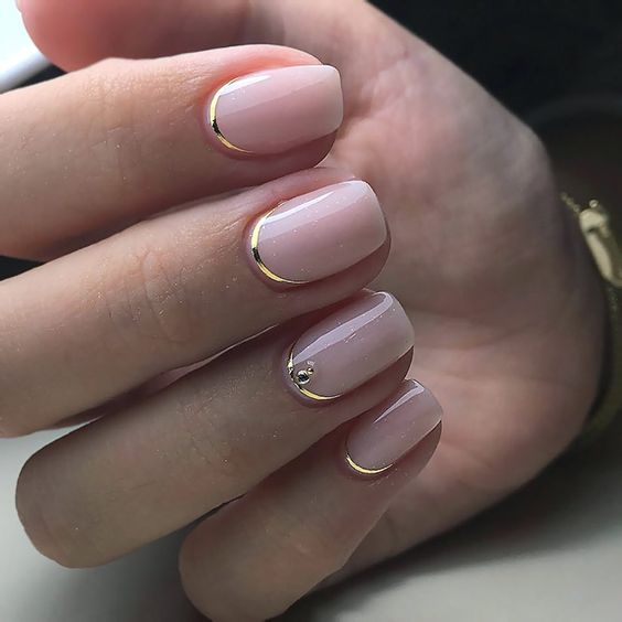 accent manicure for the bride