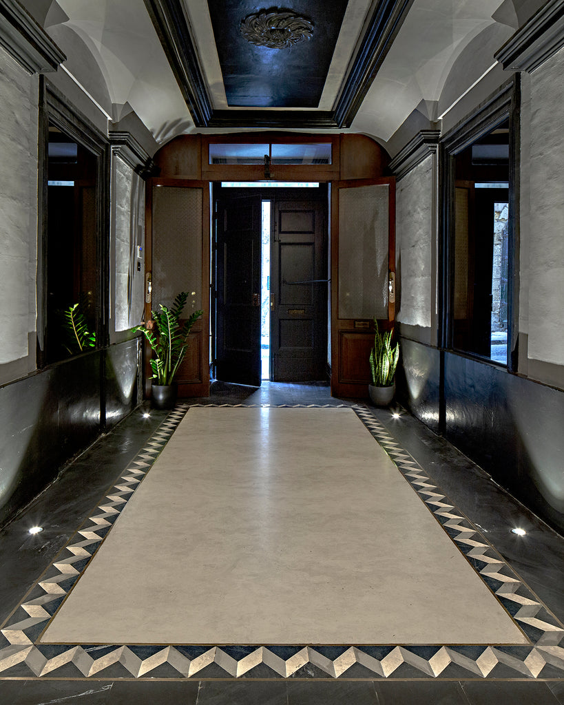 entrance floor cardoso stone, limestone persiano and pietra serena