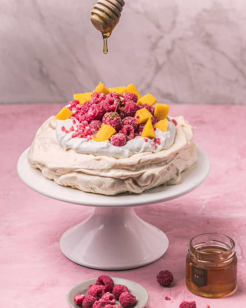 Pavlova Cake with Honey